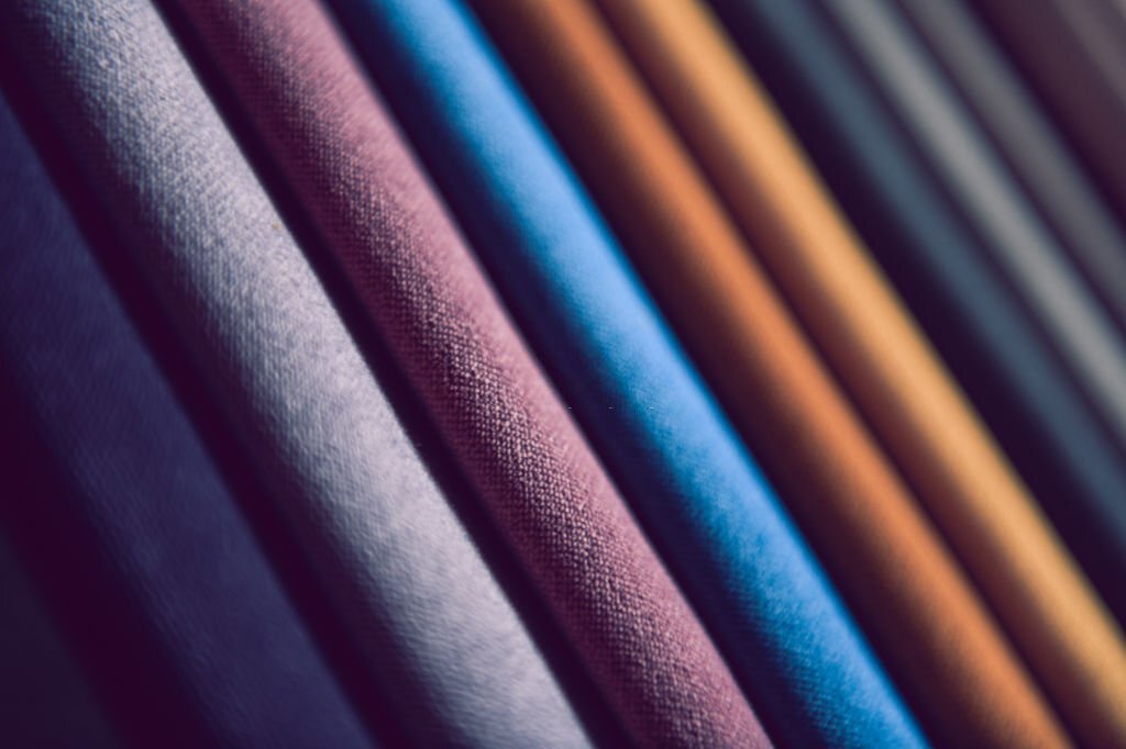 best color of curtains