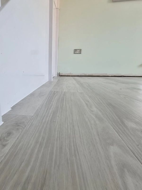 vinyl flooring in UAE