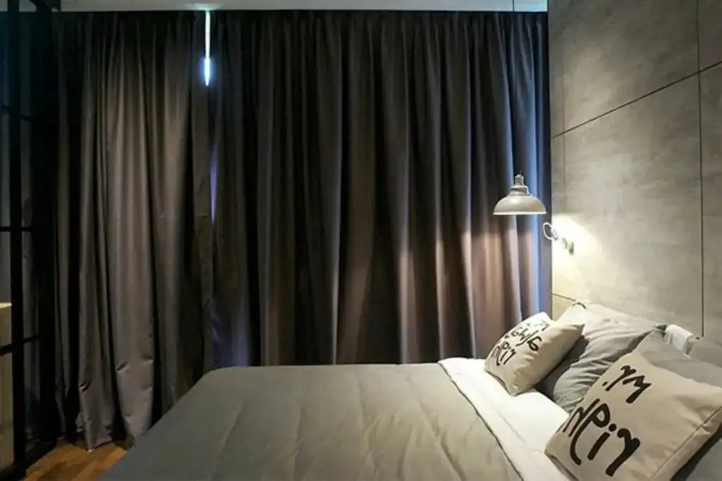 blackout-vs-room-darkening