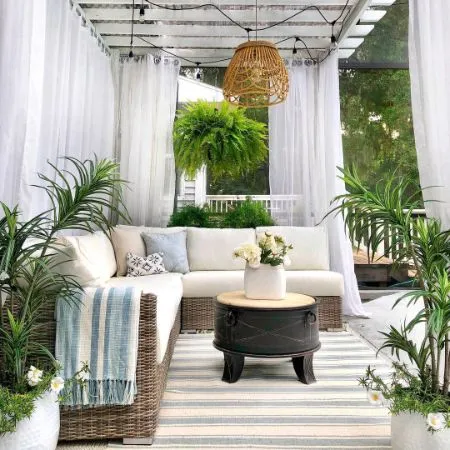 best outdoor curtains in Dubai