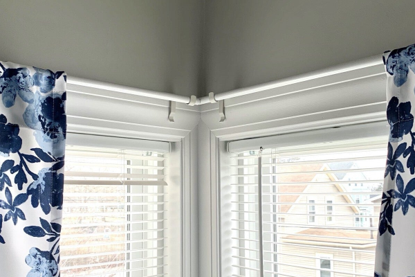 curtains bracket