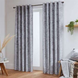 Crushed Velvet Fully Lined Ready Made Eyelet Curtains