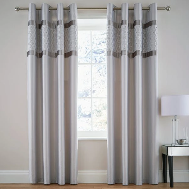 Sequin Cluster Decorative Eyelet Curtains